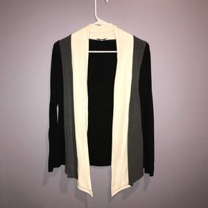 ✨Black, white and gray cardigan